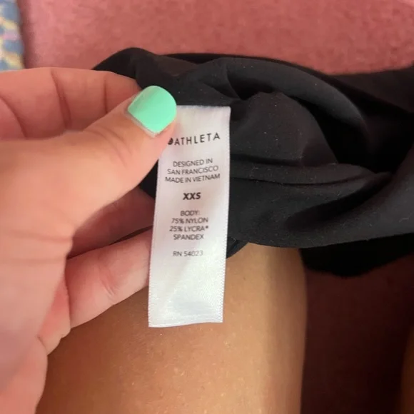 Athleta Black Activewear Pants - Picture 3 of 5